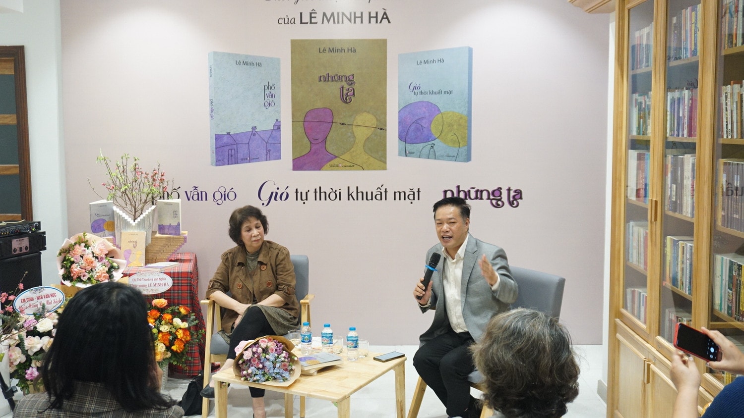 Nhà văn Lê Minh Hà: Vẹn nguyên một Hà Nội -0
