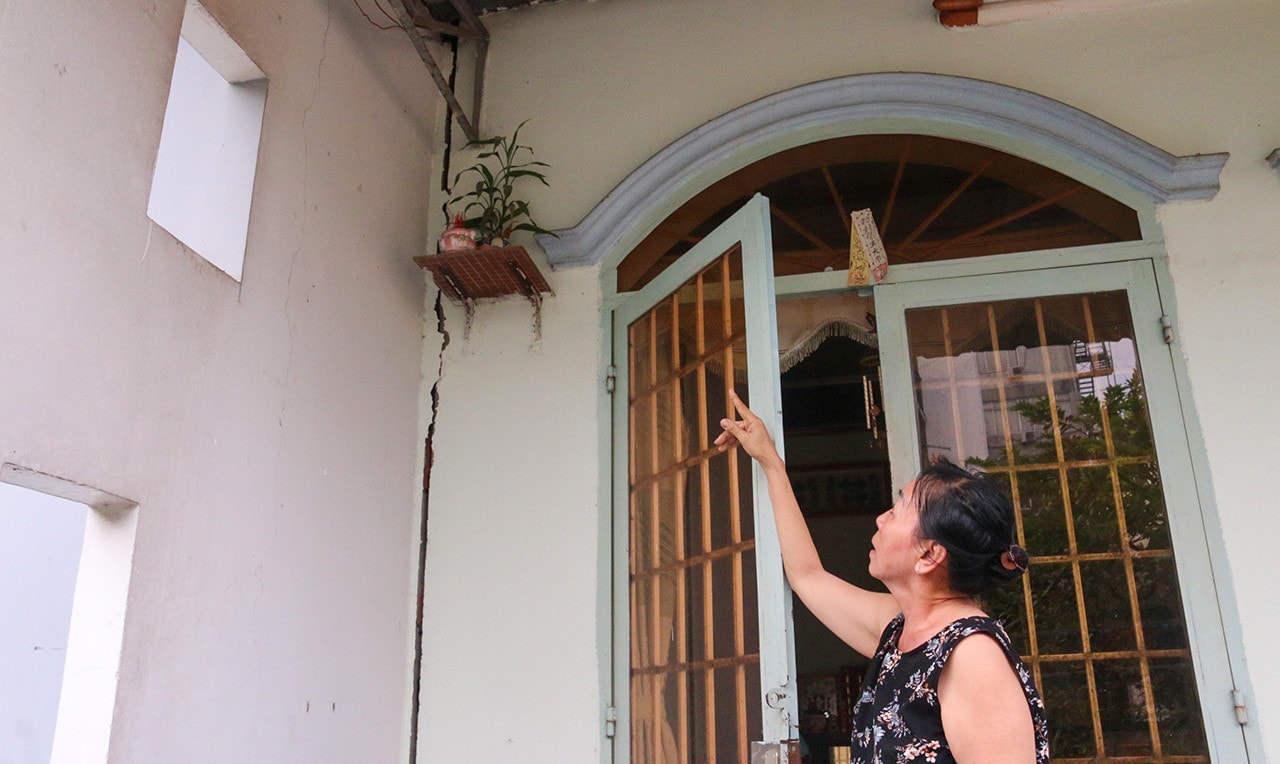 Bình Dương: Thi công Dự án xử lý điểm ngập từ ngã ba Cống đến cầu Bà Hên làm nứt nhà dân