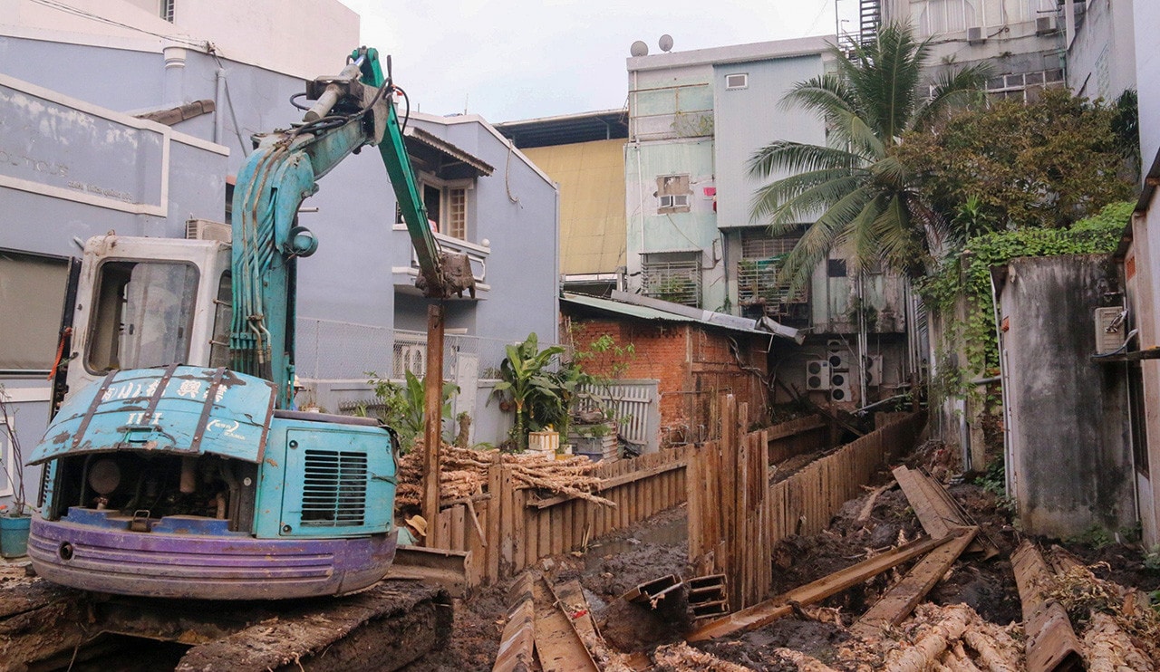 Bình Dương: Thi công Dự án xử lý điểm ngập từ ngã ba Cống đến cầu Bà Hên làm nứt nhà dân