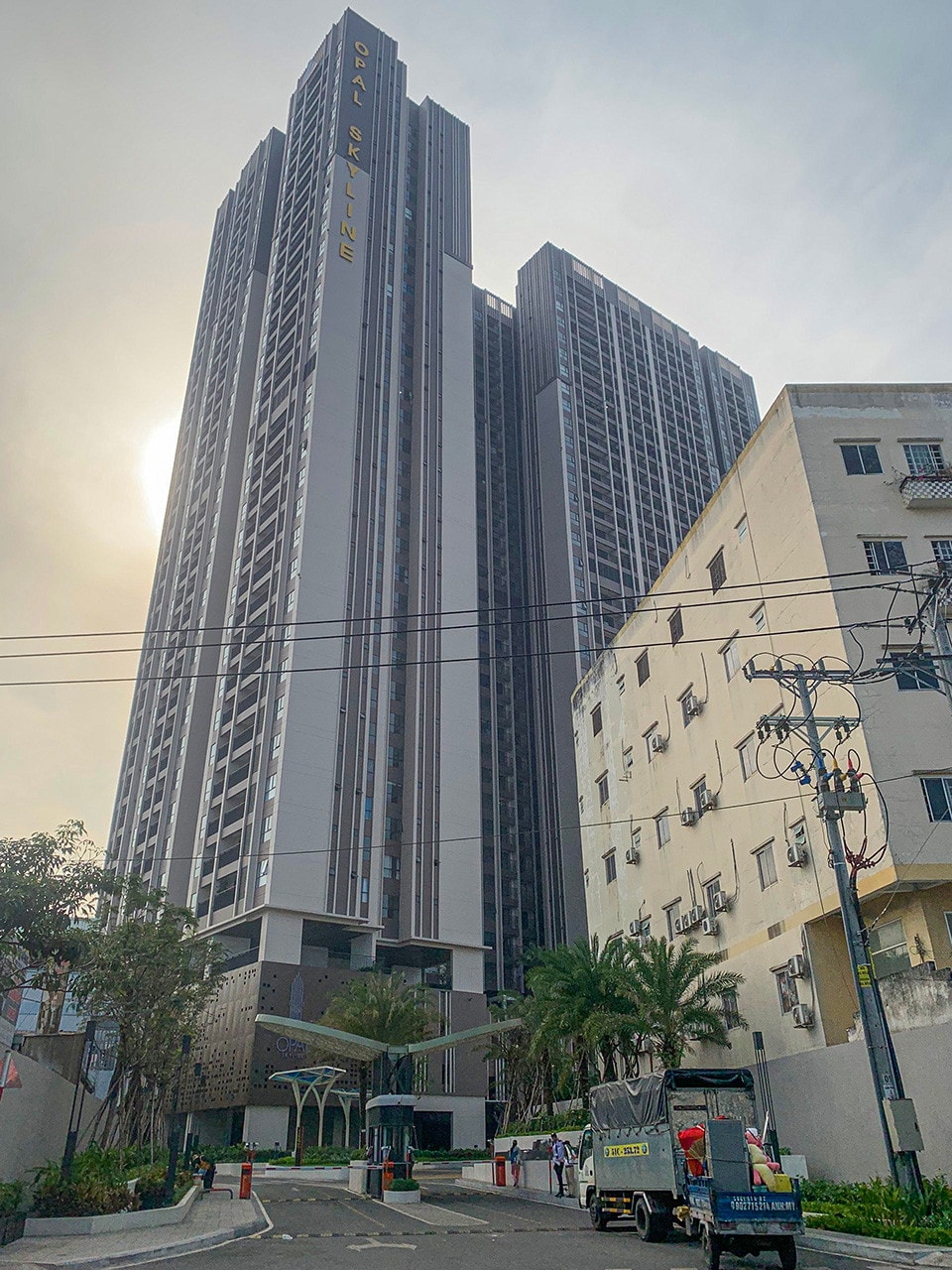 Bình Dương: Chưa được nghiệm thu PCCC, chủ đầu tư chưng cư Opal Skyline và Vista Riverside đã “lùa” cư dân vào ở