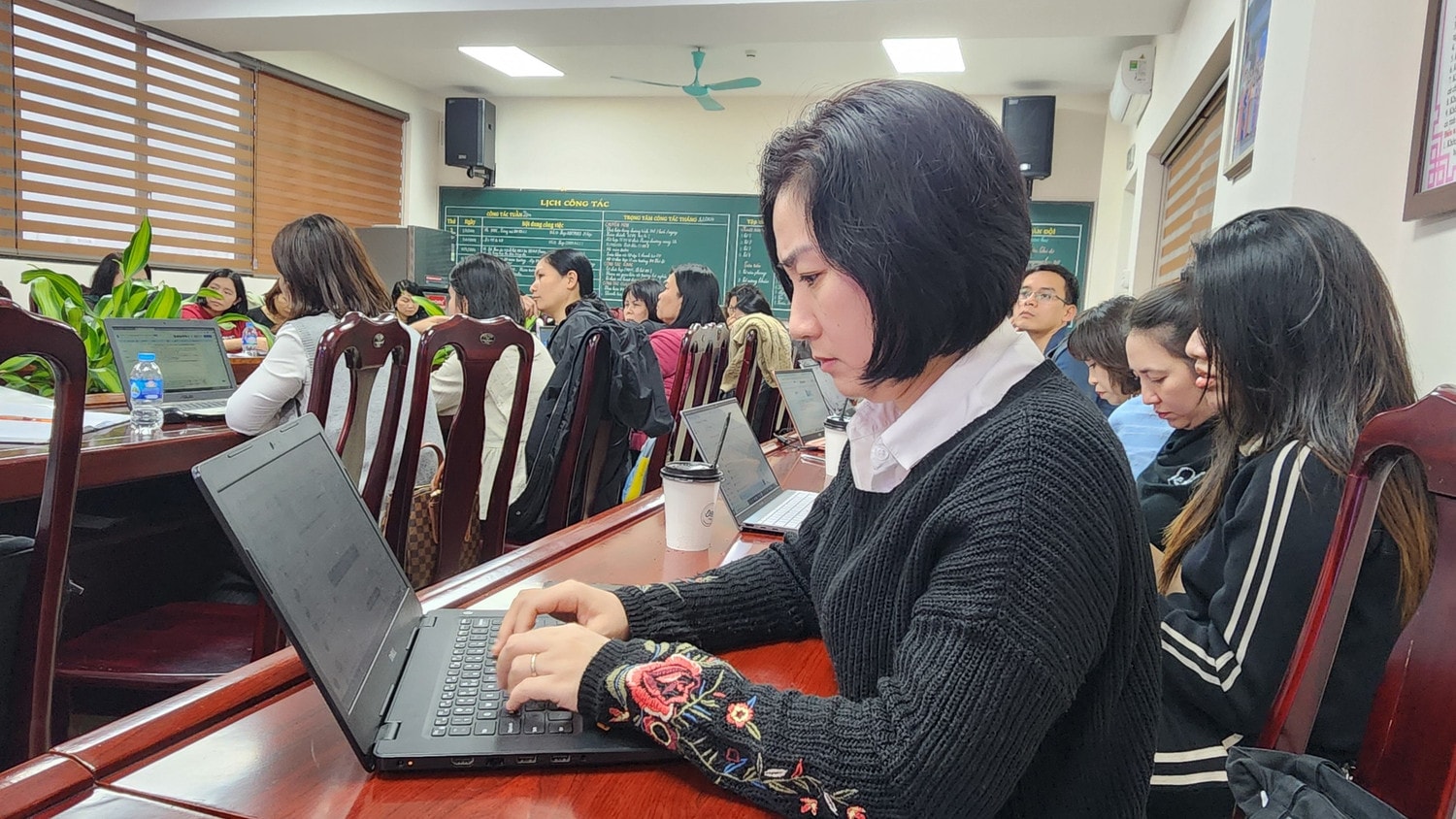 Hà Nội: Đẩy mạnh chuyển đổi số trong quản lí giáo dục Tiểu học -0