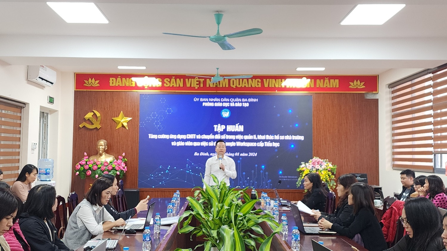 Hà Nội: Đẩy mạnh chuyển đổi số trong quản lí giáo dục Tiểu học -0