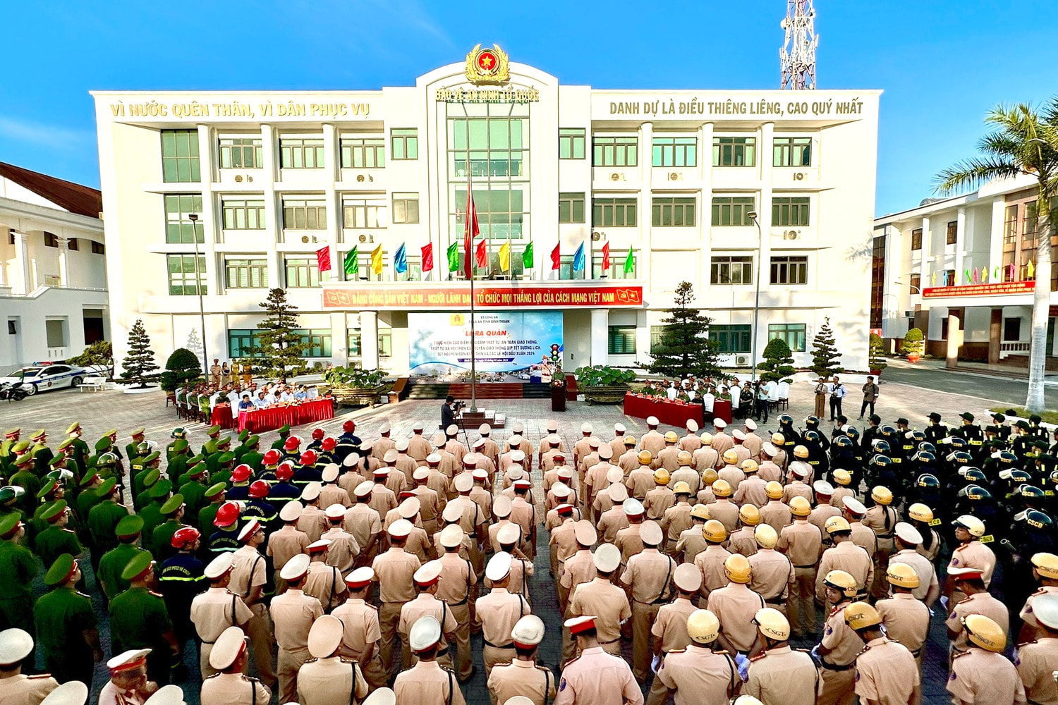 Công an tỉnh Bình Thuận ra quân triển khai tuần tra, kiểm soát, xử lý vi phạm “xuyên Tết”