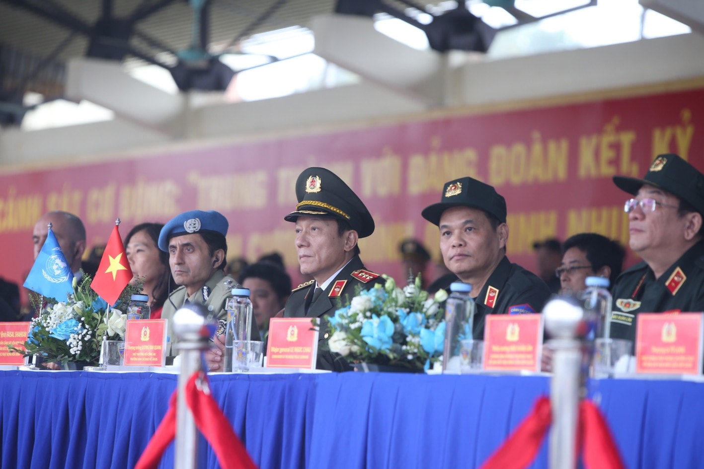 Các đại biểu dự buổi lễ Ra mắt Đơn vị Cảnh sát gìn giữ hòa bình số 1 -0