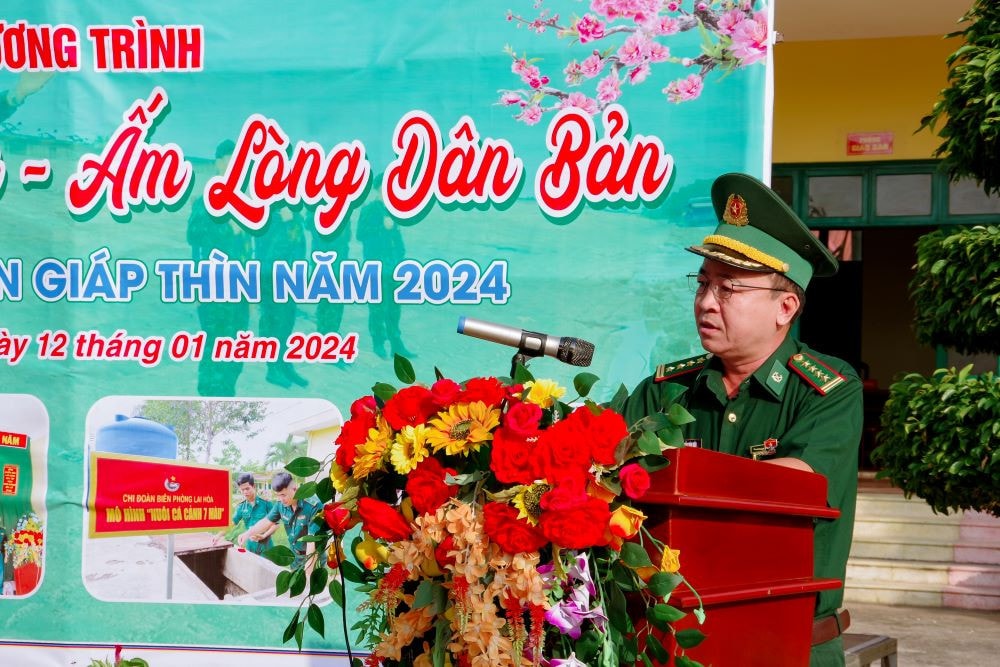 Xuân Biên phòng ấm lòng dân bản -0