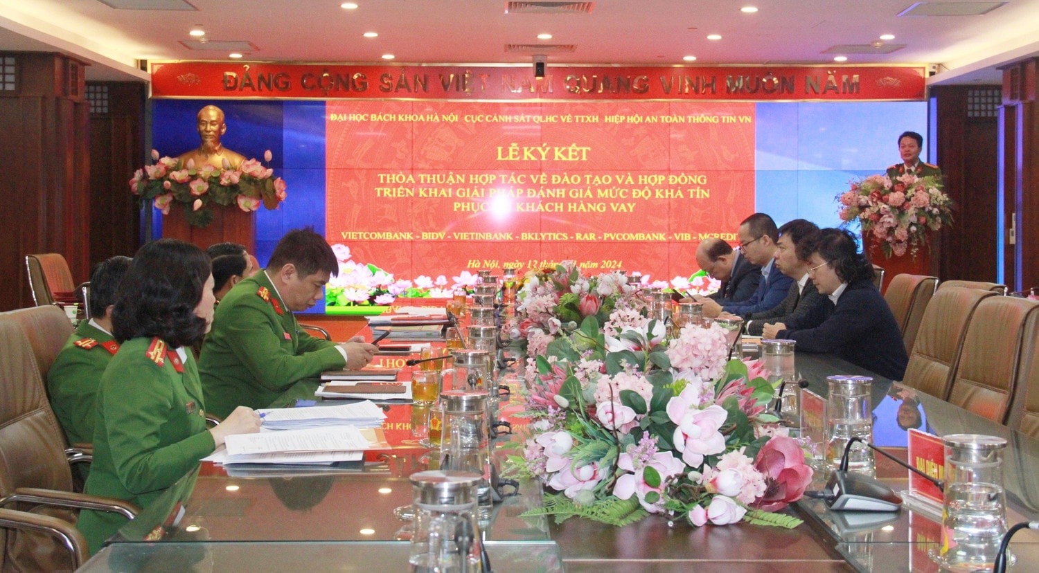 Hợp tác đào tạo an ninh, an toàn thông tin trên không gian mạng -0
