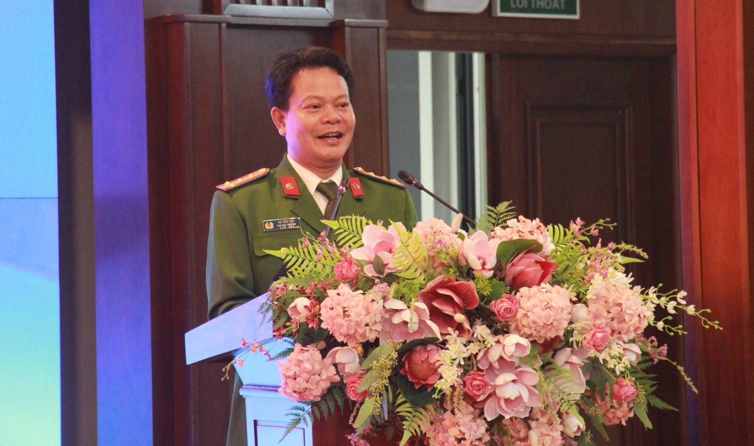 anh tan 1.jpg -0