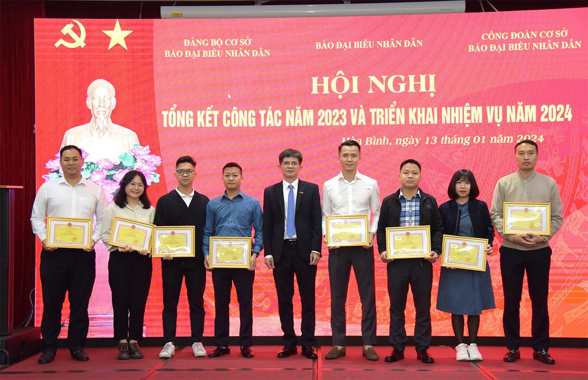 Báo Đại biểu Nhân dân triển khai nhiệm vụ năm 2024 -7
