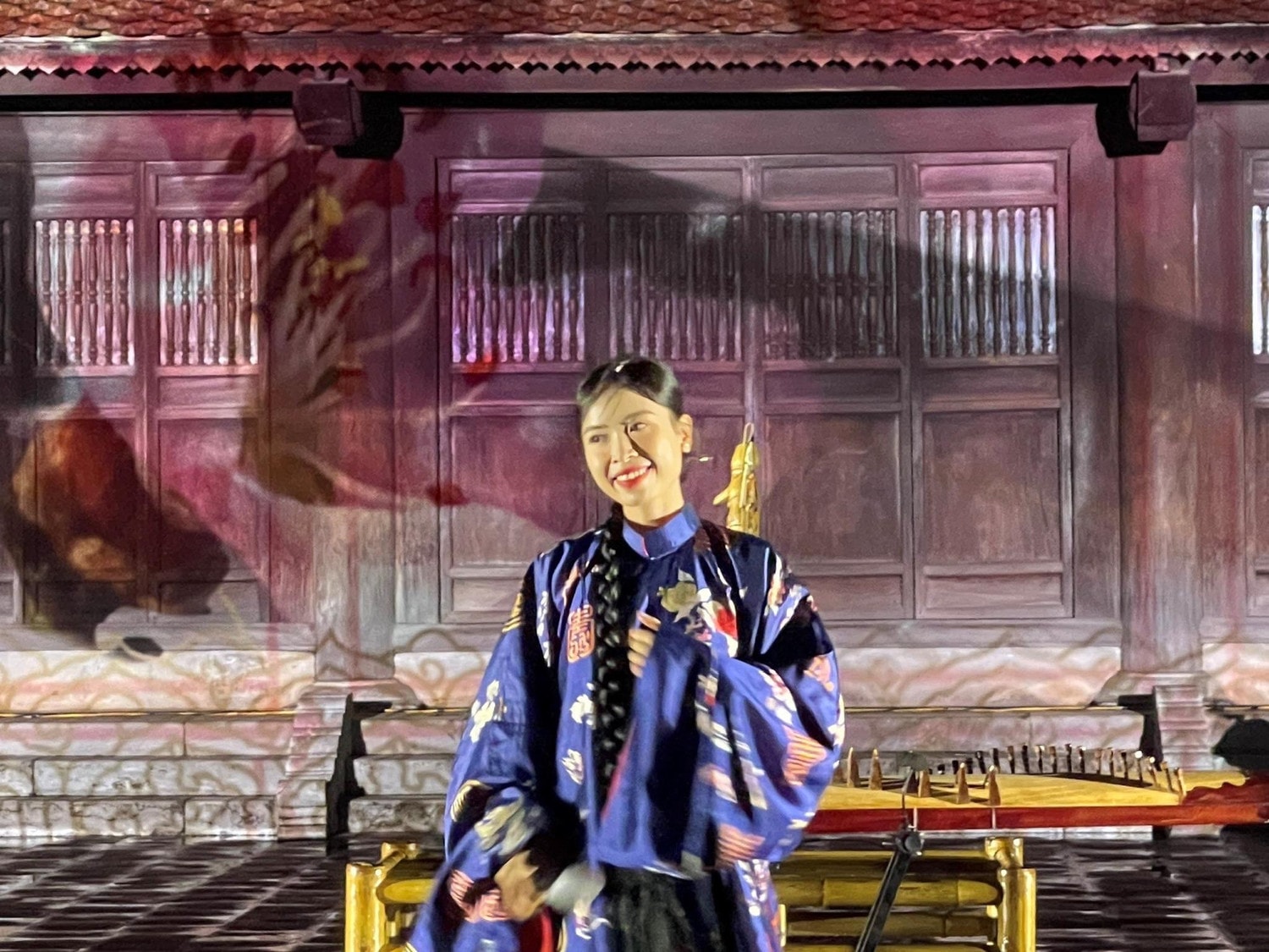 Nhạc cụ dân tộc kể chuyện 