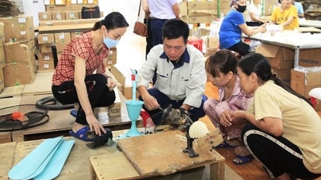 Bảo đảm thu nhập xứng đáng để thu hút giáo viên, chuyên gia, nghệ nhân giỏi tham gia hệ thống GDNN. Nguồn: ITN