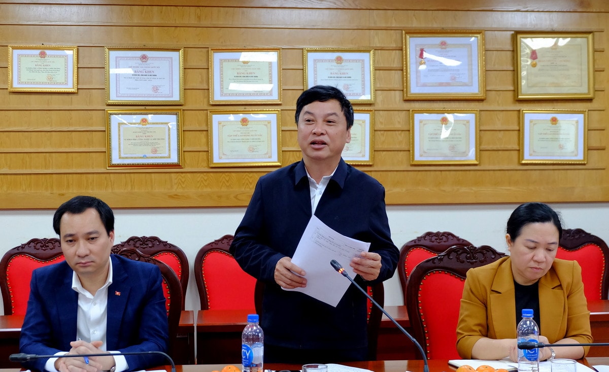Phó Tổng biên tập Báo Đại biểu Nhân dân Lê Thanh Kim góp ý về hình thức thi, các vòng chấm thi, cơ cấu giải thưởng... Sẽ tổ chức Thi tìm hiểu 80 năm Ngày Tổng tuyển cử đầu tiên bầu Quốc hội Việt Nam -3