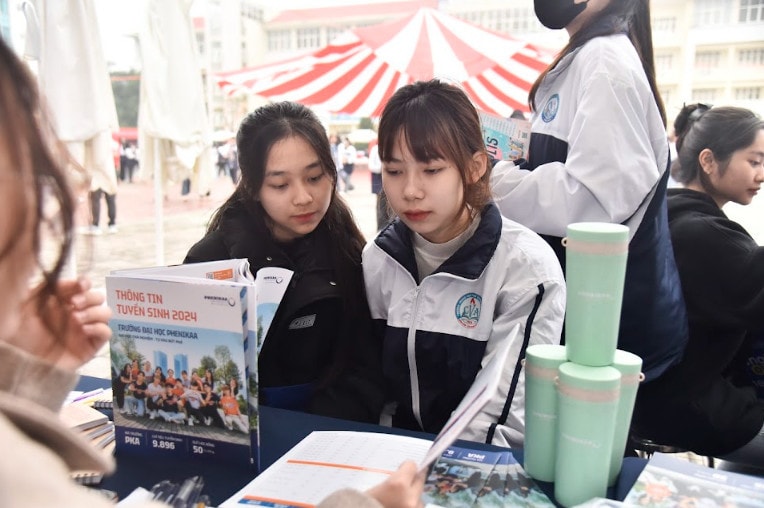 Trường ĐH Phenikaa tuyển sinh gần 10.000 chỉ tiêu năm 2024, xét điểm thi tốt nghiệp THPT vẫn chiếm ưu thế -0
