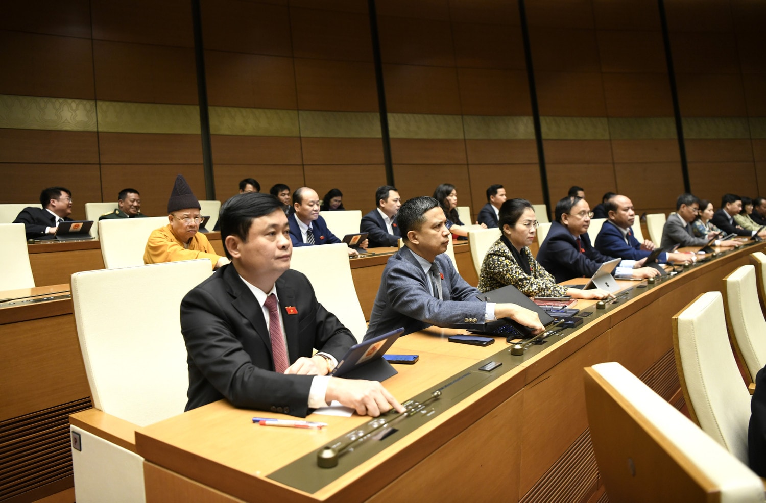 Một số hình ảnh Phiên bế mạc Kỳ họp bất thường lần thứ Năm, Quốc hội Khóa XV ảnh 13