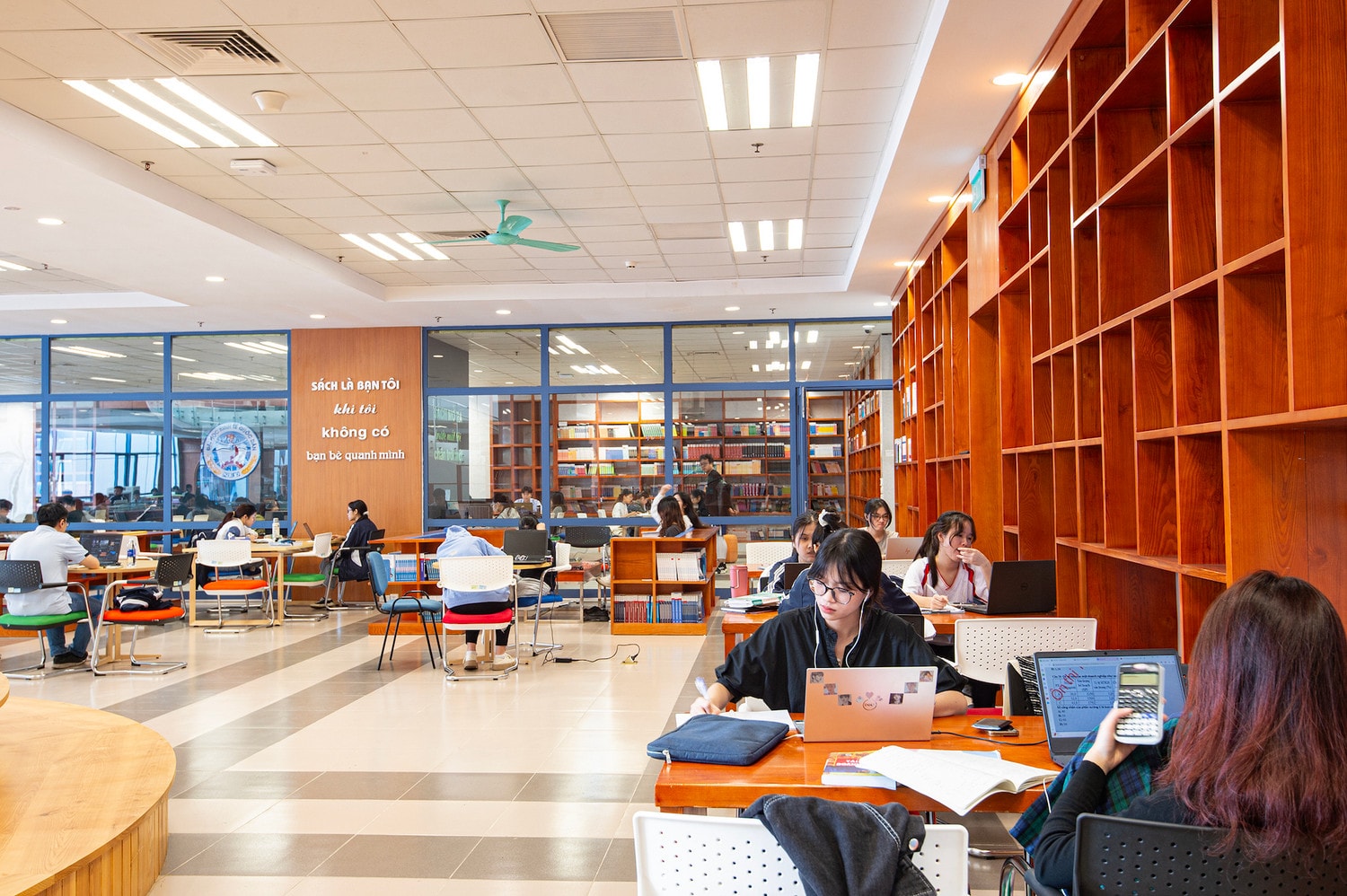 Trường Đại học Kinh tế Quốc dân sắp thành “Đại học”: Tạo bước đột phá về chất lượng đào tạo -0