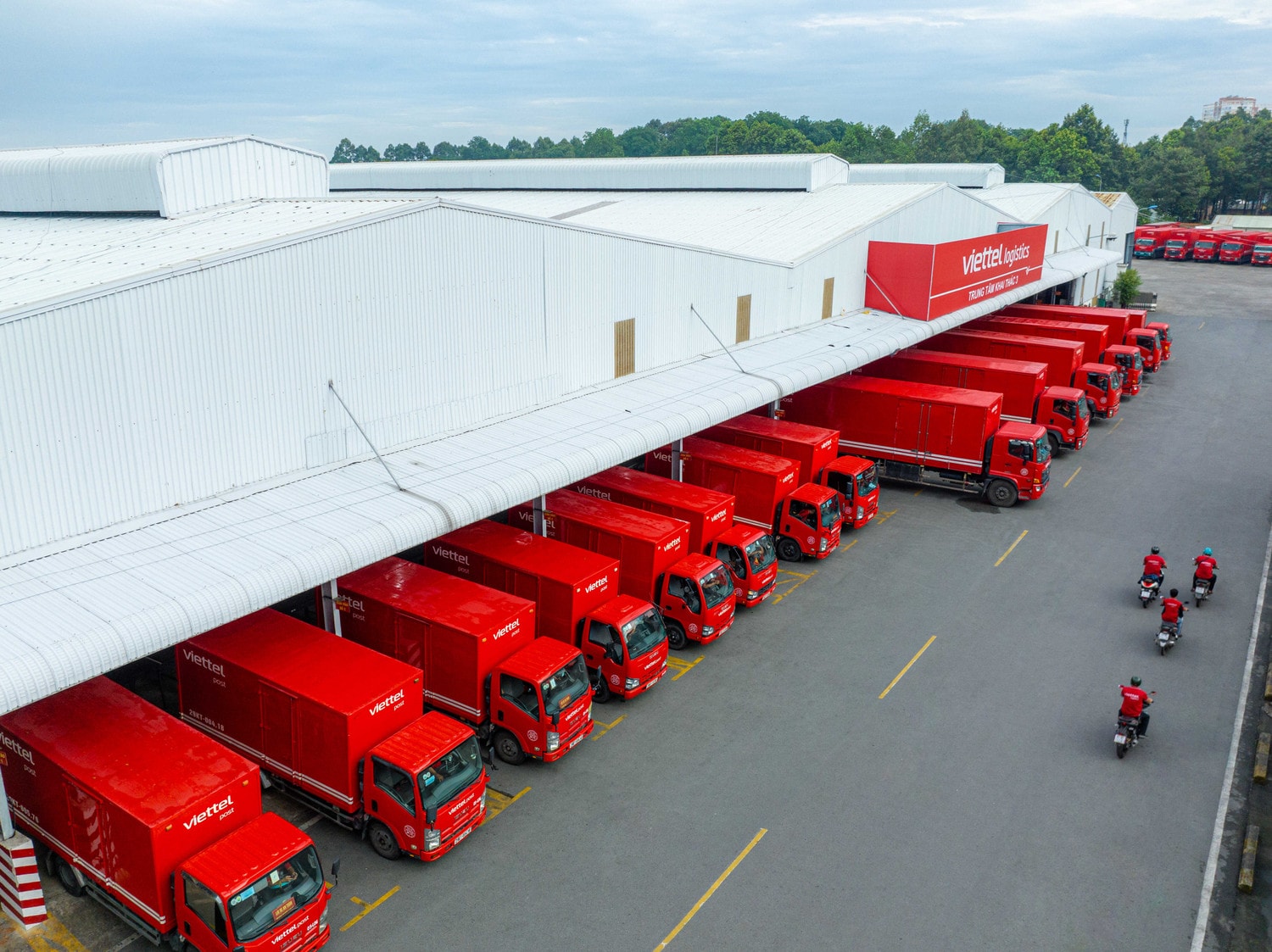 Doanh thu quý 3.2023 giảm, Viettel post vẫn mạnh tay chi trăm tỷ vào gói thầu mua sắm xe tải -0