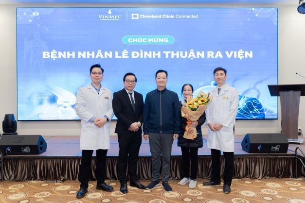 Bác sĩ và kỹ sư Việt Nam thiết kế xương nhân tạo mổ cứu bệnh nhân ung thư xương hiếm gặp -0