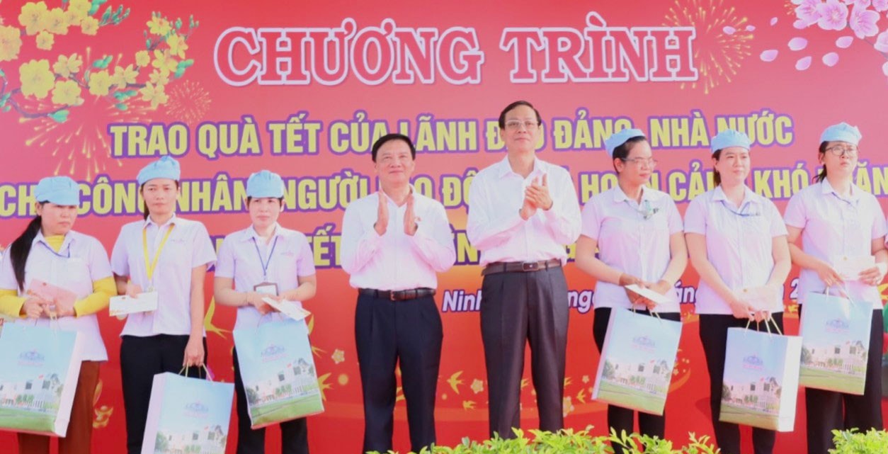 Phó Chủ tịch Quốc hội Nguyễn Khắc Định thăm, chúc Tết tại Ninh Thuận -0