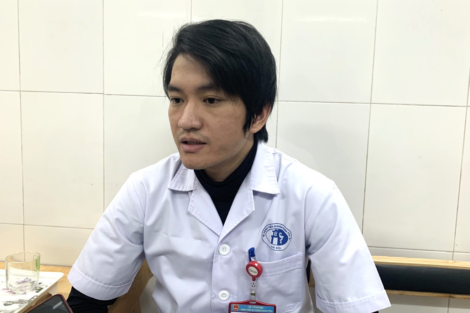 Thay bình ga mini ăn lẩu, thiếu niên 15 tuổi dập nát bàn tay -0