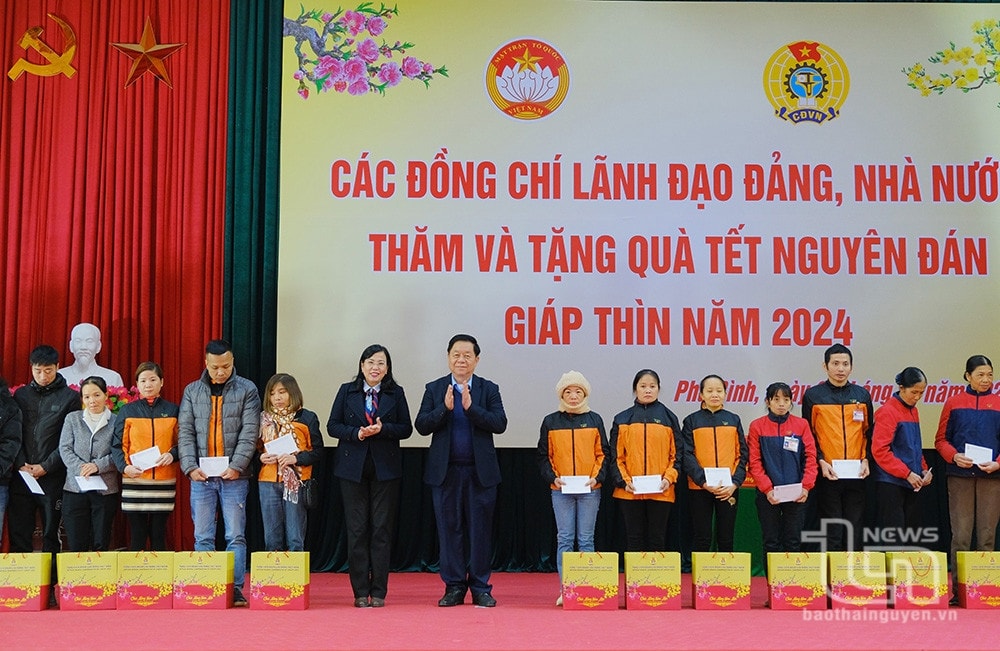 Trưởng Ban Tuyên giáo Trung ương Nguyễn Trọng Nghĩa thăm, tặng quà Tết tại Thái Nguyên -1