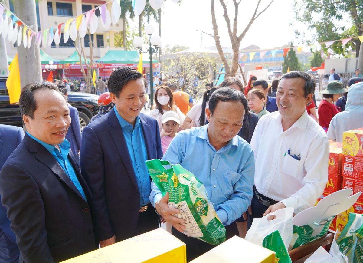Quảng Bình xin rút khỏi danh sách hỗ trợ gạo trong dịp Tết Nguyên đán 2024 -0