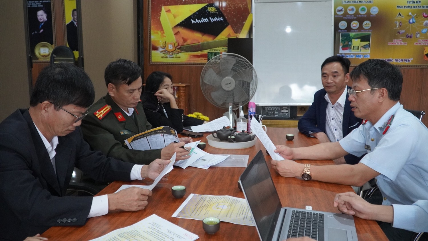 Quảng Bình: Xử phạt đơn vị có hành vi thổi phồng quảng cáo về “trà tế bào gốc” sau phản ánh của Báo Đại biểu Nhân dân -0