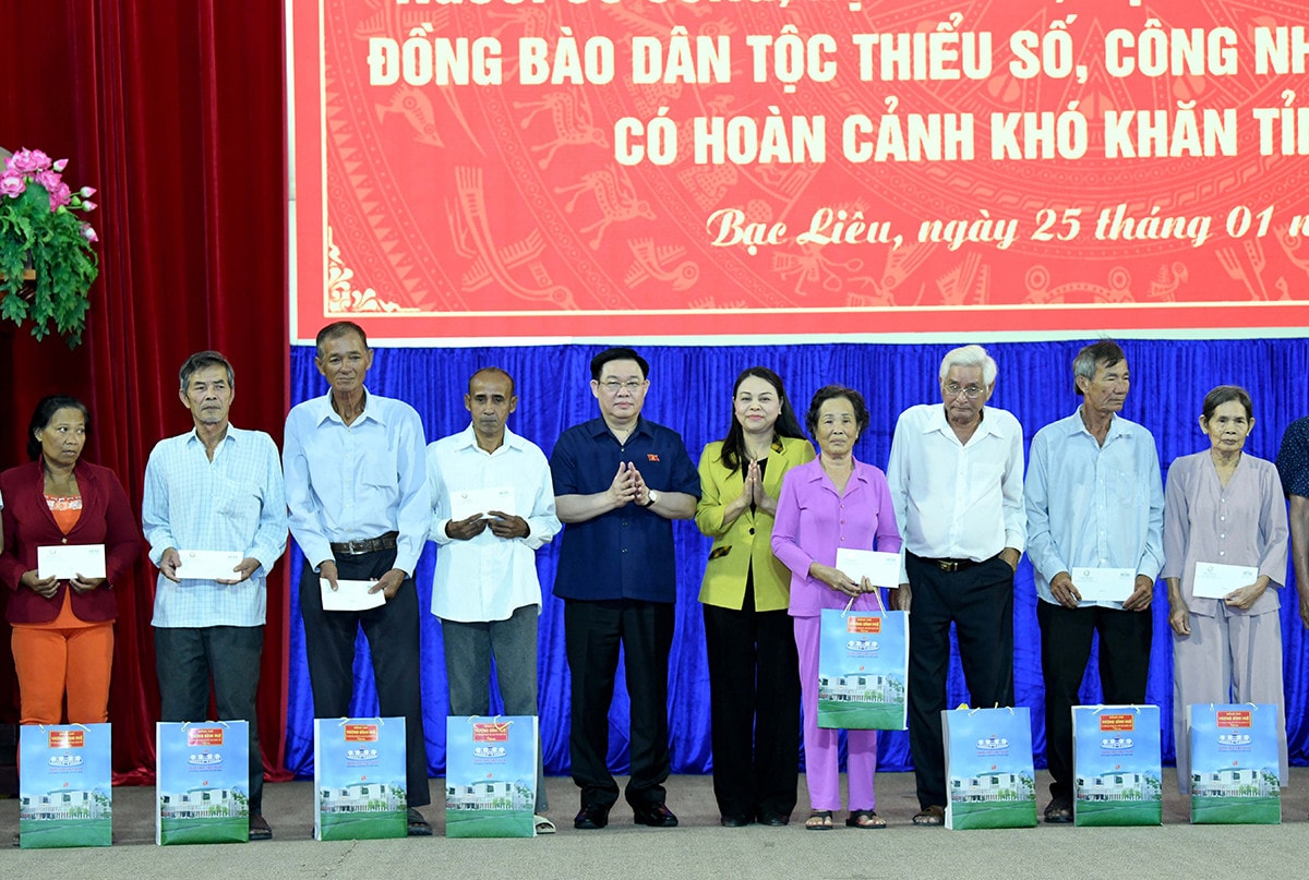 Chủ tịch Quốc hội Vương Đình Huệ: Bạc Liêu chuẩn bị các điều kiện tốt nhất phục vụ Nhân dân đón Tết vui tươi, lành mạnh, an toàn, tiết kiệm -4