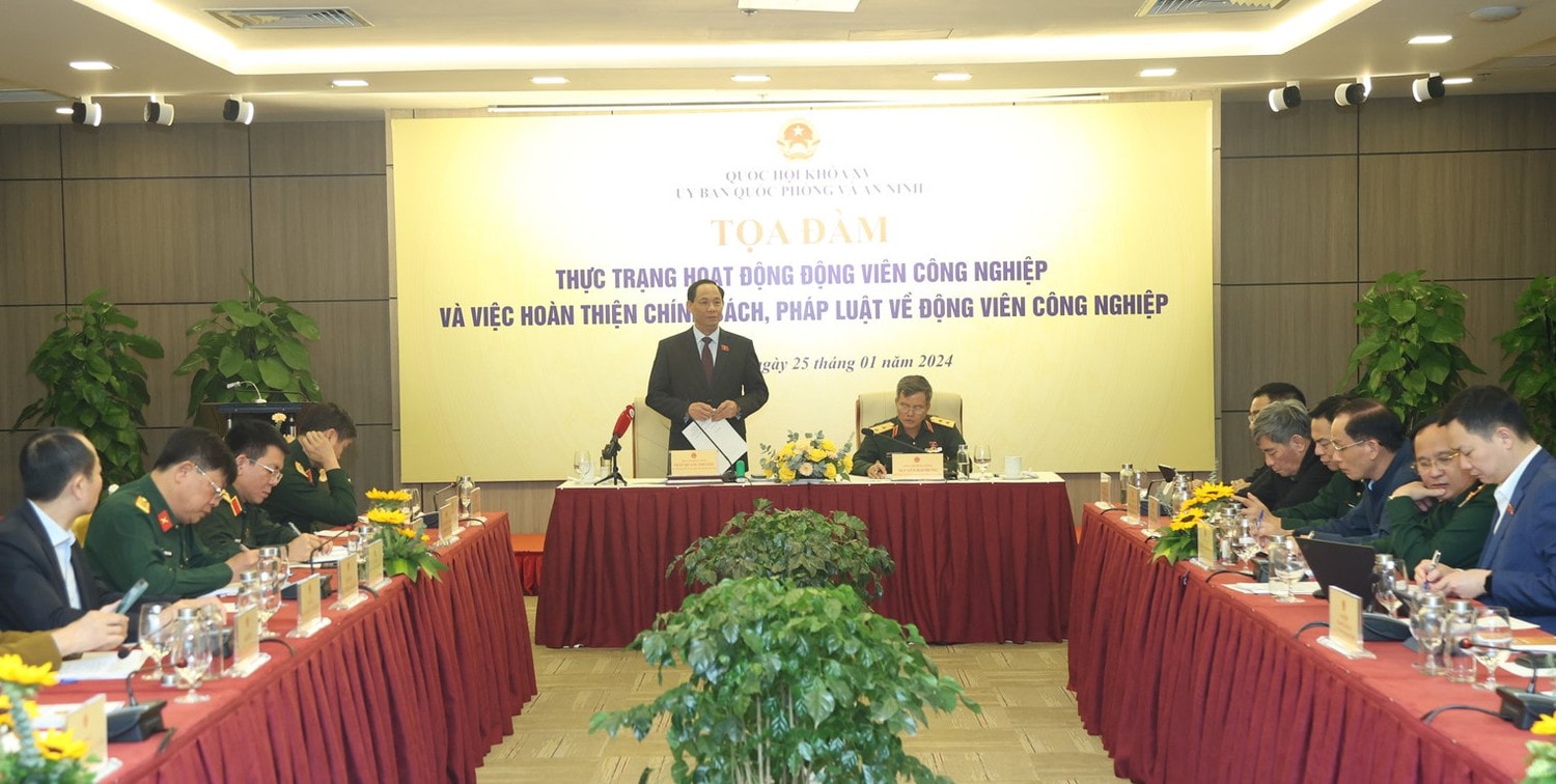 Phó Chủ tịch Quốc hội, Thượng tướng Trần Quang Phương chủ trì Tọa đàm hoàn thiện chính sách, pháp luật về động viên công nghiệp ảnh 2 Phó Chủ tịch Quốc hội, Thượng tướng Trần Quang Phương chủ trì Tọa đàm hoàn thiện chính sách, pháp luật về động viên công nghiệp