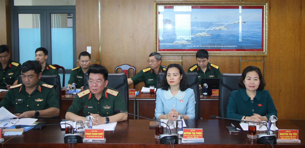 Phó Chủ tịch Quốc hội, Thượng tướng Trần Quang Phương khảo sát thực tế tại Tổng công ty Ba Son -0