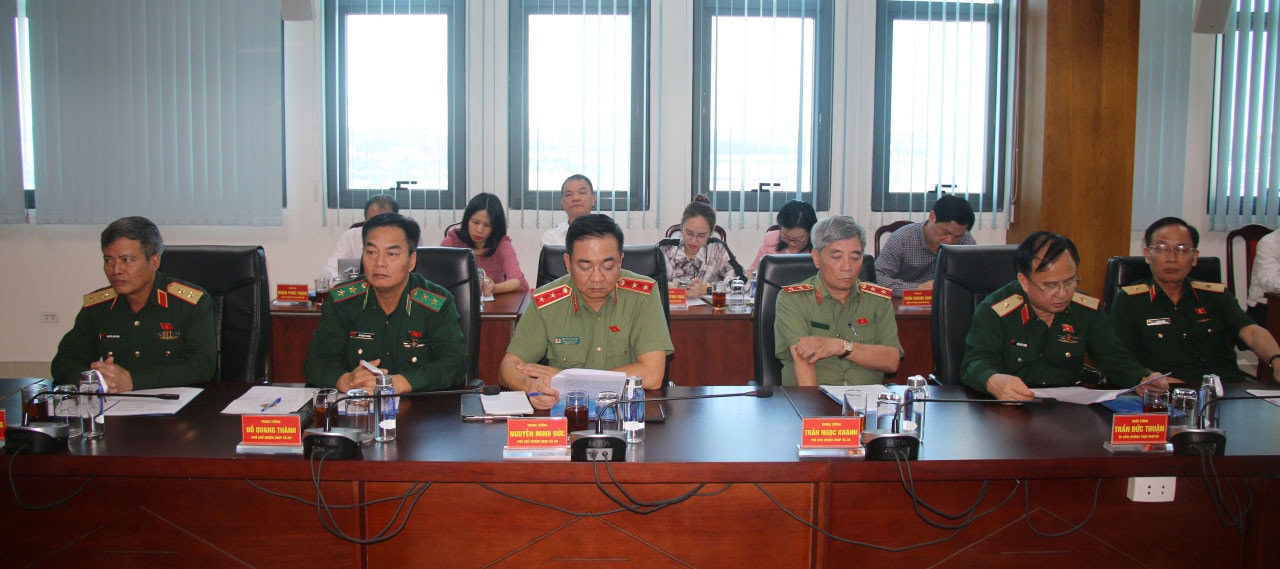 Phó Chủ tịch Quốc hội, Thượng tướng Trần Quang Phương khảo sát thực tế tại Tổng công ty Ba Son -0