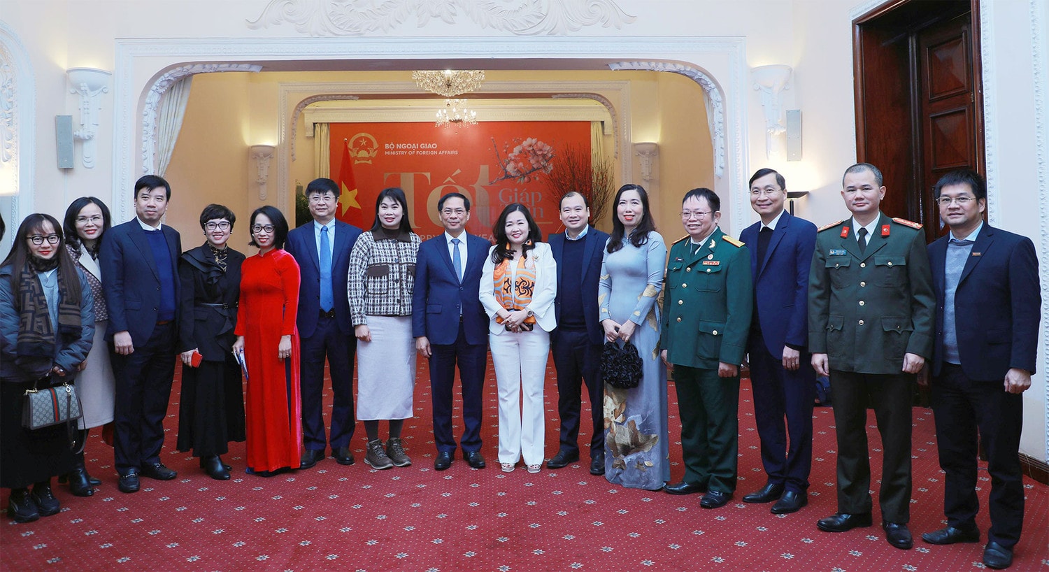 Bộ Ngoại giao gặp mặt các cơ quan thông tấn, báo chí nhân dịp Tết Nguyên đán Giáp Thìn 2024 -0