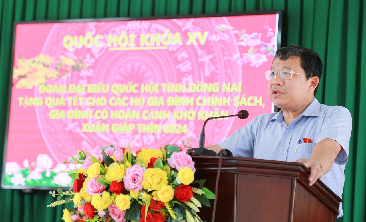 Chủ nhiệm Uỷ ban Đối ngoại Quốc hội Vũ Hải Hà thăm, trao quà Tết các gia đình chính sách, hoàn cảnh khó khăn ở Đồng Nai