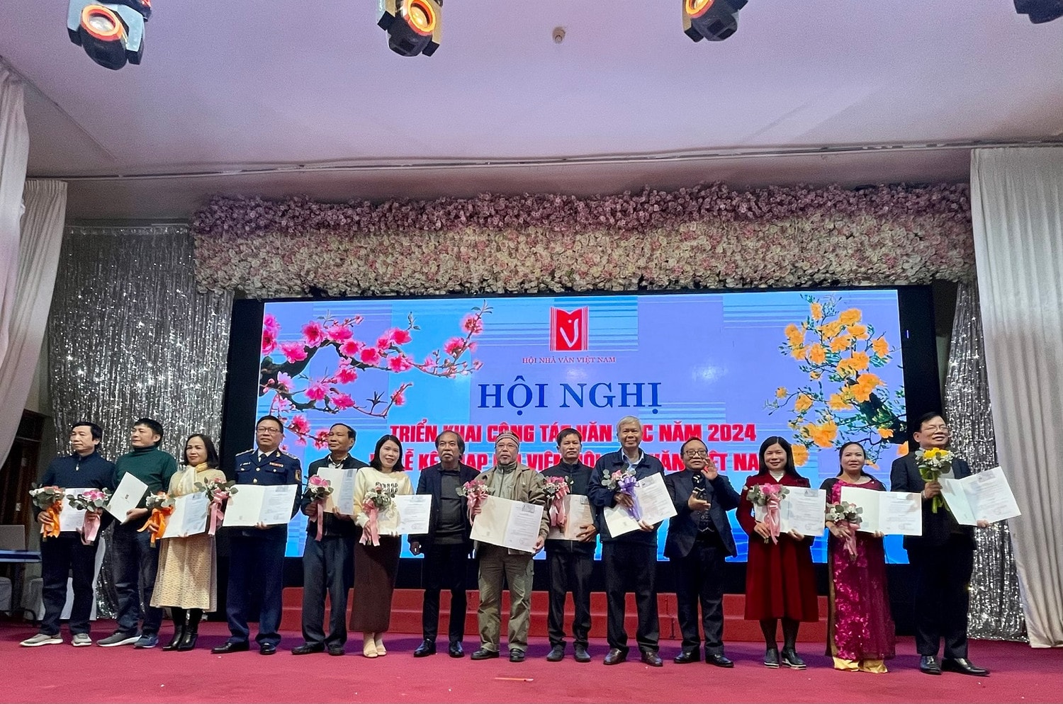 Hội Nhà văn Việt Nam kết nạp 66 hội viên mới năm 2023 -0