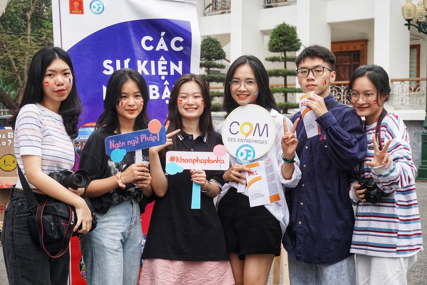 Thông tin giáo dục nổi bật tuần qua: Học sinh nghỉ học tránh rét, tranh luận về đề xuất nhà giáo phải có giấy chứng nhận nghề nghiệp -0