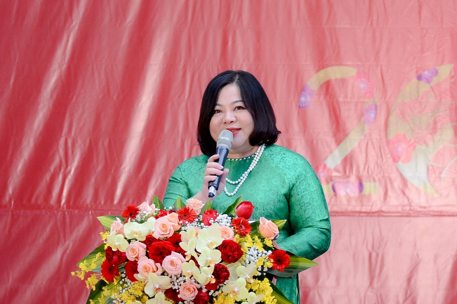 “Nồng nàn Tết ấm” trong Lễ hội Xuân yêu thương 2024 của Trường THPT Phan Huy Chú - Đống Đa -0