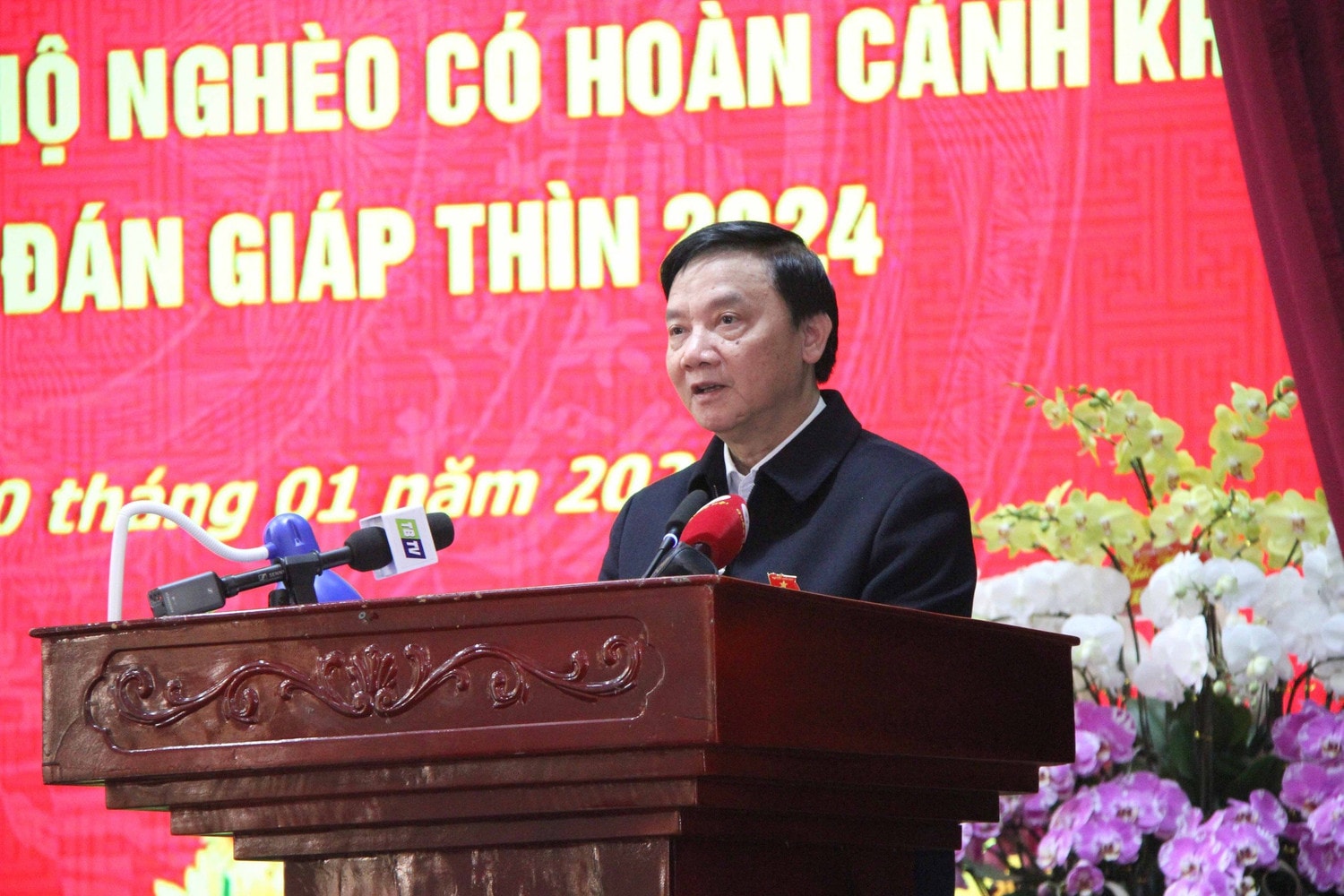 Phó Chủ tịch Quốc hội Nguyễn Khắc Định thăm, tặng quà Tết cho hộ nghèo, có hoàn cảnh khó khăn tỉnh Thái Bình