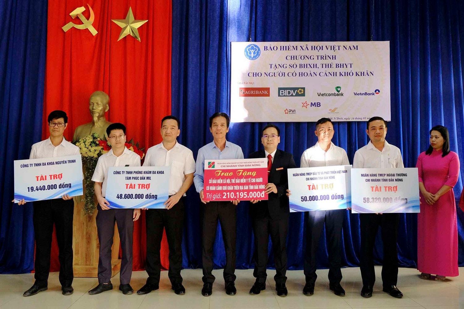 Agribank triển khai Chương trình chung tay vì người nghèo, đối tượng chính sách nhân dịp Xuân Giáp Thìn -0