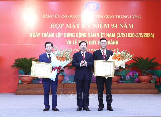 Ban Tuyên giáo Trung ương họp mặt kỷ niệm 94 năm Ngày thành lập Đảng -0