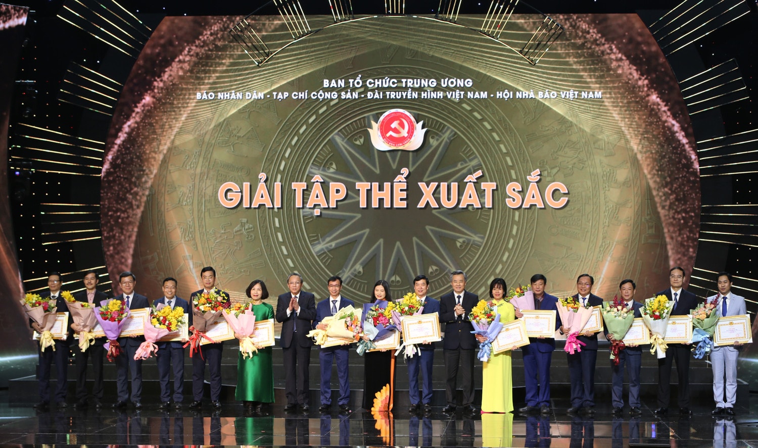 Lễ công bố và trao Giải Búa liềm vàng lần thứ 8 năm 2023 -0