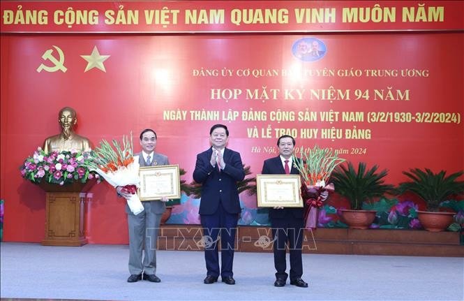 Ban Tuyên giáo Trung ương họp mặt kỷ niệm 94 năm Ngày thành lập Đảng -0