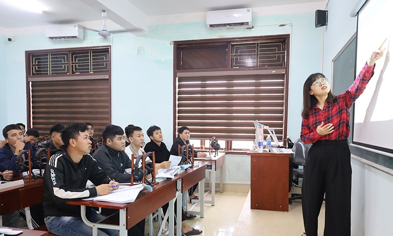 Quảng Bình: Nâng cao tay nghề, kỹ năng cho người lao động đi xuất khẩu -0