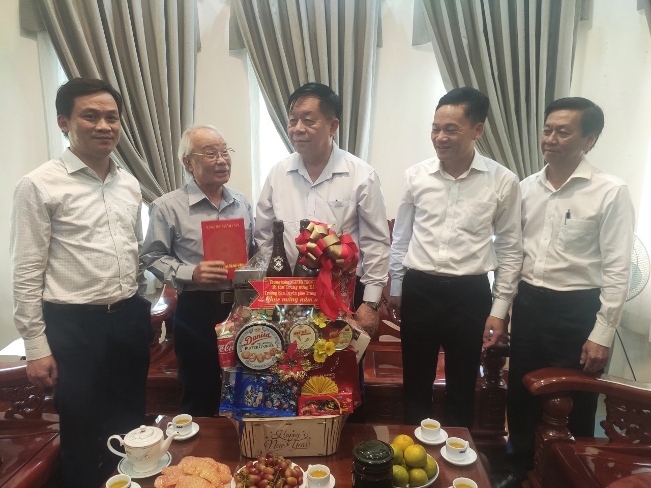 Trưởng Ban Tuyên giáo Trung ương Nguyễn Trọng Nghĩa thăm, chúc Tết tại Tây Ninh và TP. Hồ Chí Minh