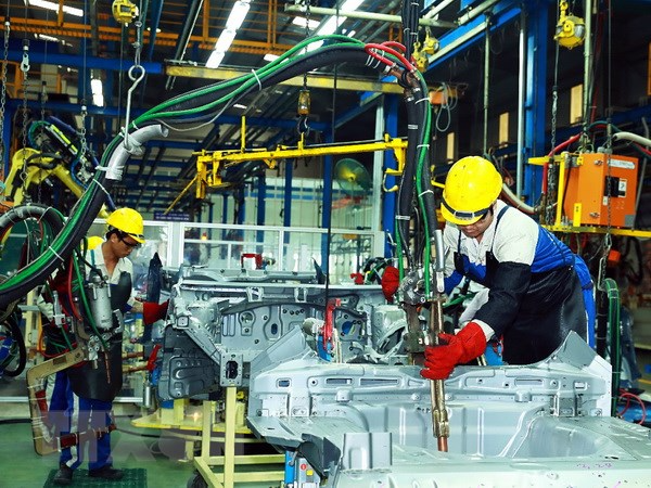 Số lượng đơn đặt hàng mới và sản lượng tăng trở lại