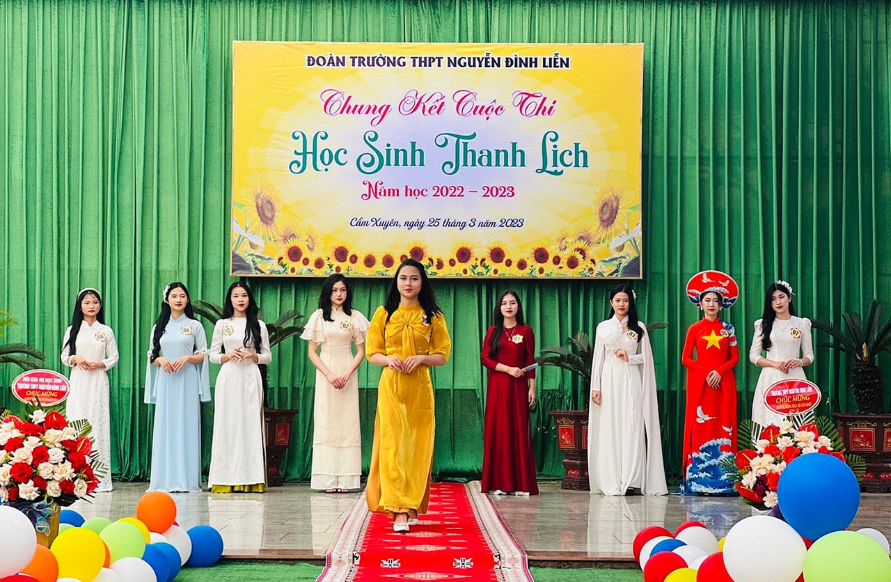 Ngôi trường làng THPT Nguyễn Đình Liễn với hành trình 20 năm khẳng định chất lượng giáo dục trên vùng đất học Cẩm Xuyên