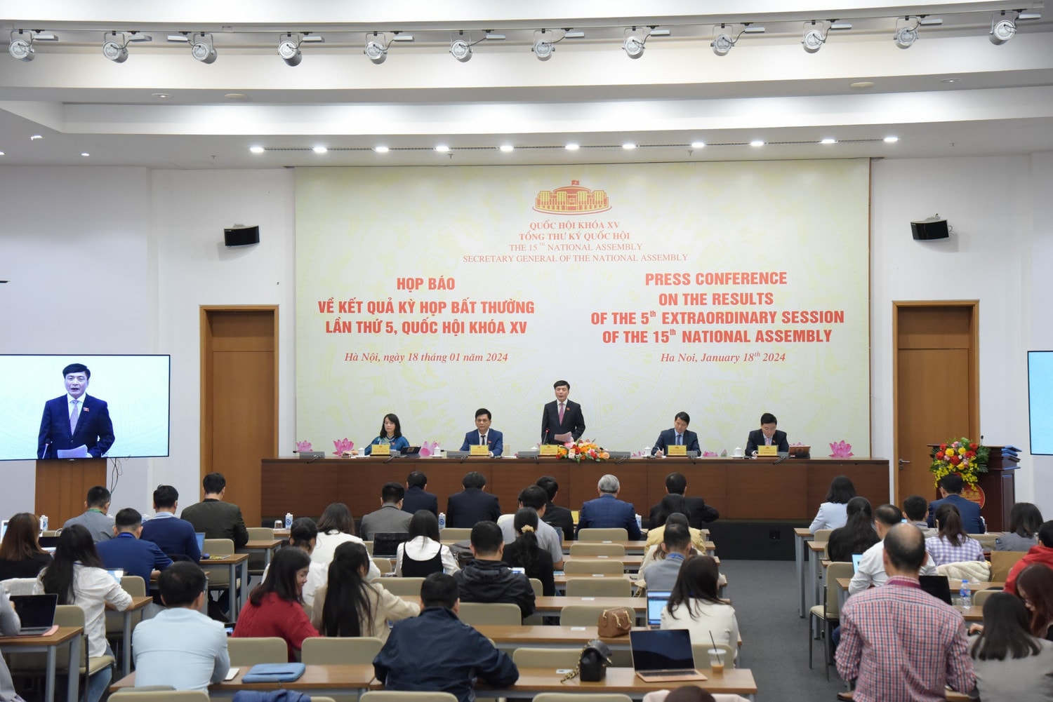 “Bắt rễ” sâu vào cuộc sống và ý nguyện của Nhân dân - động lực để Quốc hội ngày càng chuyên nghiệp, hiệu quả -0