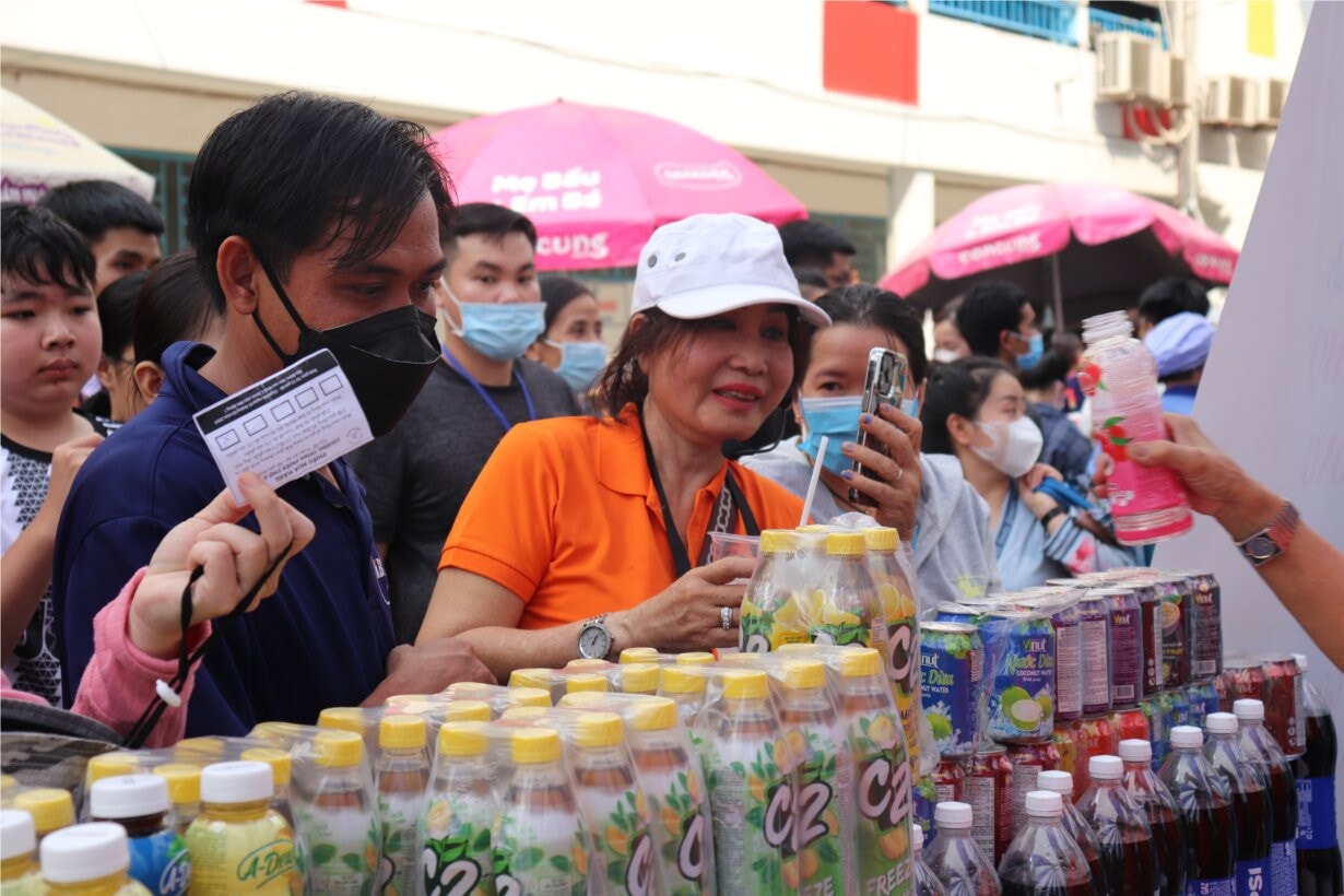 Những phiên chợ xuân ấm áp của bệnh viện dịp Tết Nguyên đán Giáp Thìn -0