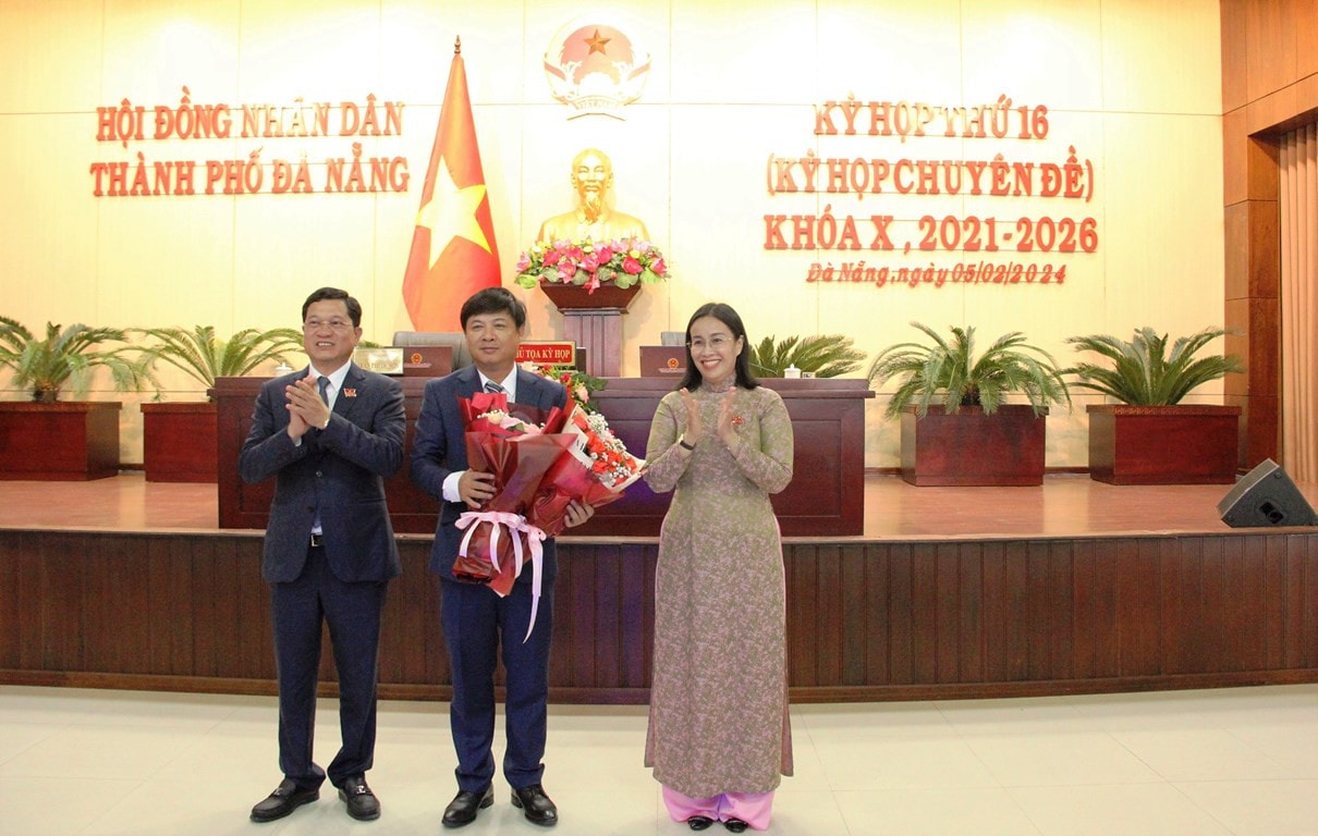 HĐND TP. Đà Nẵng bỏ phiếu thông qua việc miễn nhiệm chức danh Chủ tịch HĐND thành phố đối với ông Lương Nguyễn Minh Triết Đà Nẵng: Miễn nhiệm chức danh Chủ tịch HĐND Lương Nguyễn Minh Triết -0