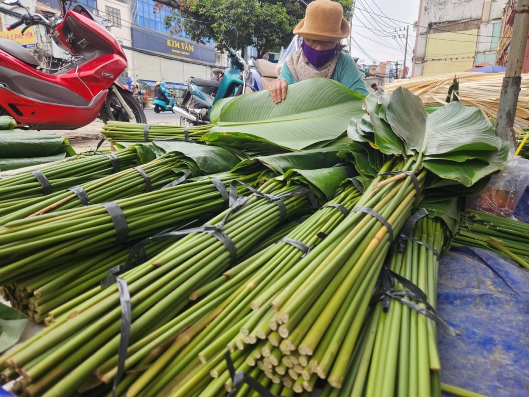 TP. Hồ Chí Minh: Chợ lá dong lâu đời nhất Tết này ra sao?  -0