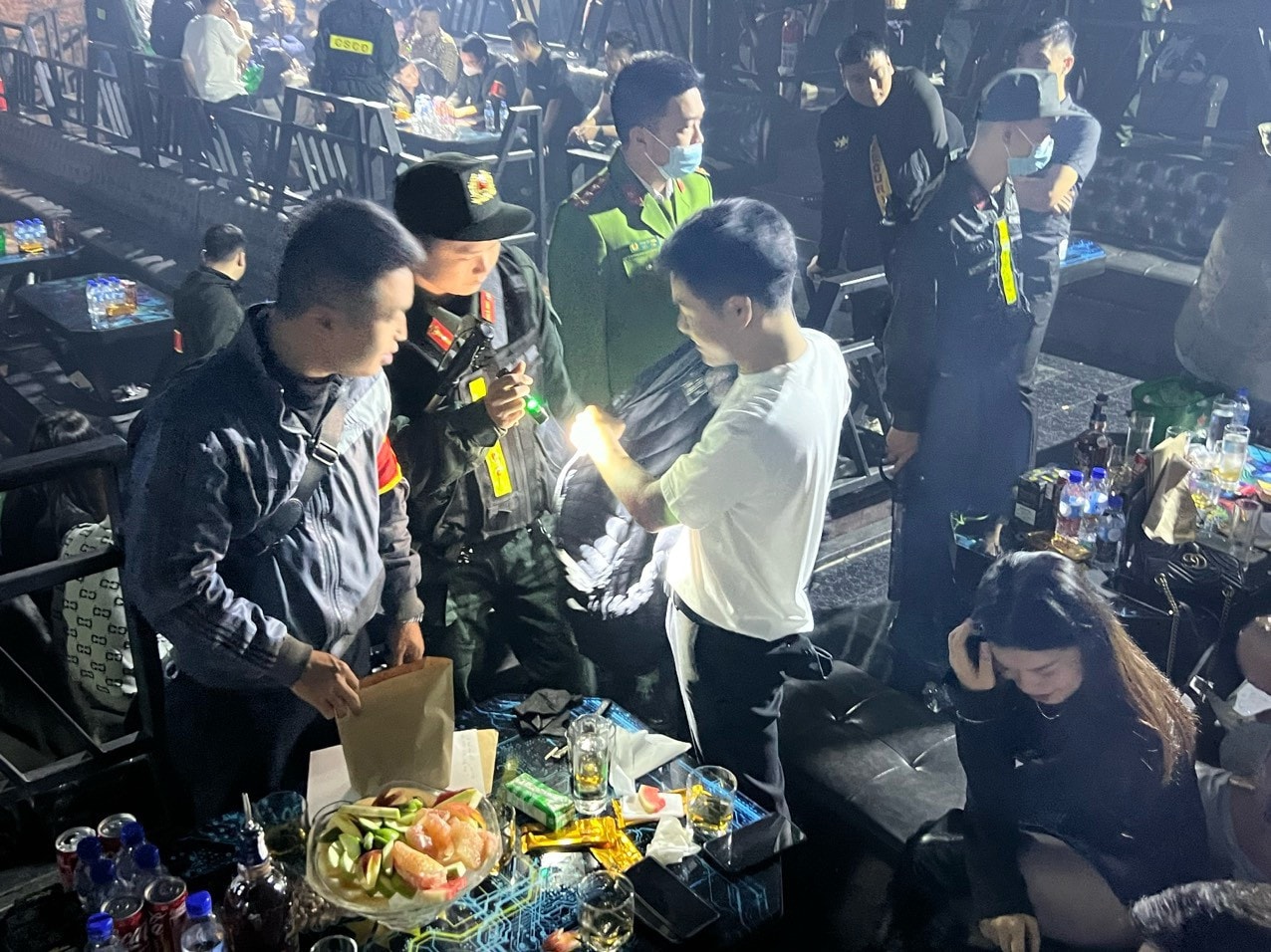 Phát hiện hàng chục “dân chơi” dương tính với ma túy tại quán Star 3 Club -0