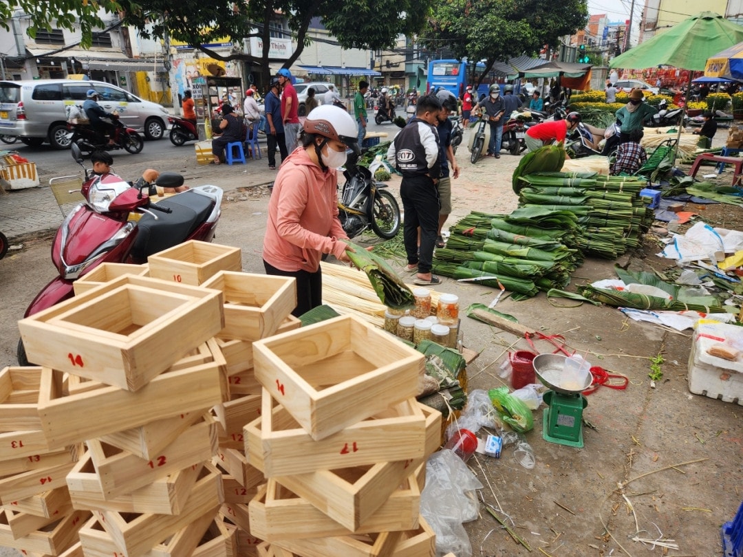 TP. Hồ Chí Minh: Chợ lá dong lâu đời nhất Tết này ra sao?  -0