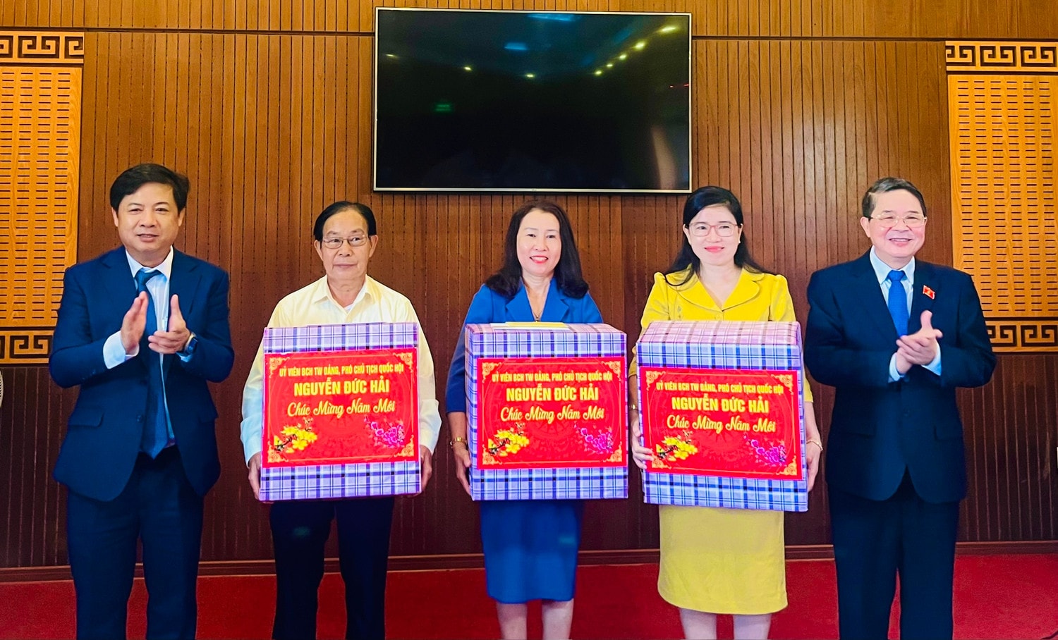 Phó Chủ tịch Quốc hội Nguyễn Đức Hải dâng hương, thăm, chúc Tết tại tỉnh Quảng Nam và TP Đà Nẵng. -0